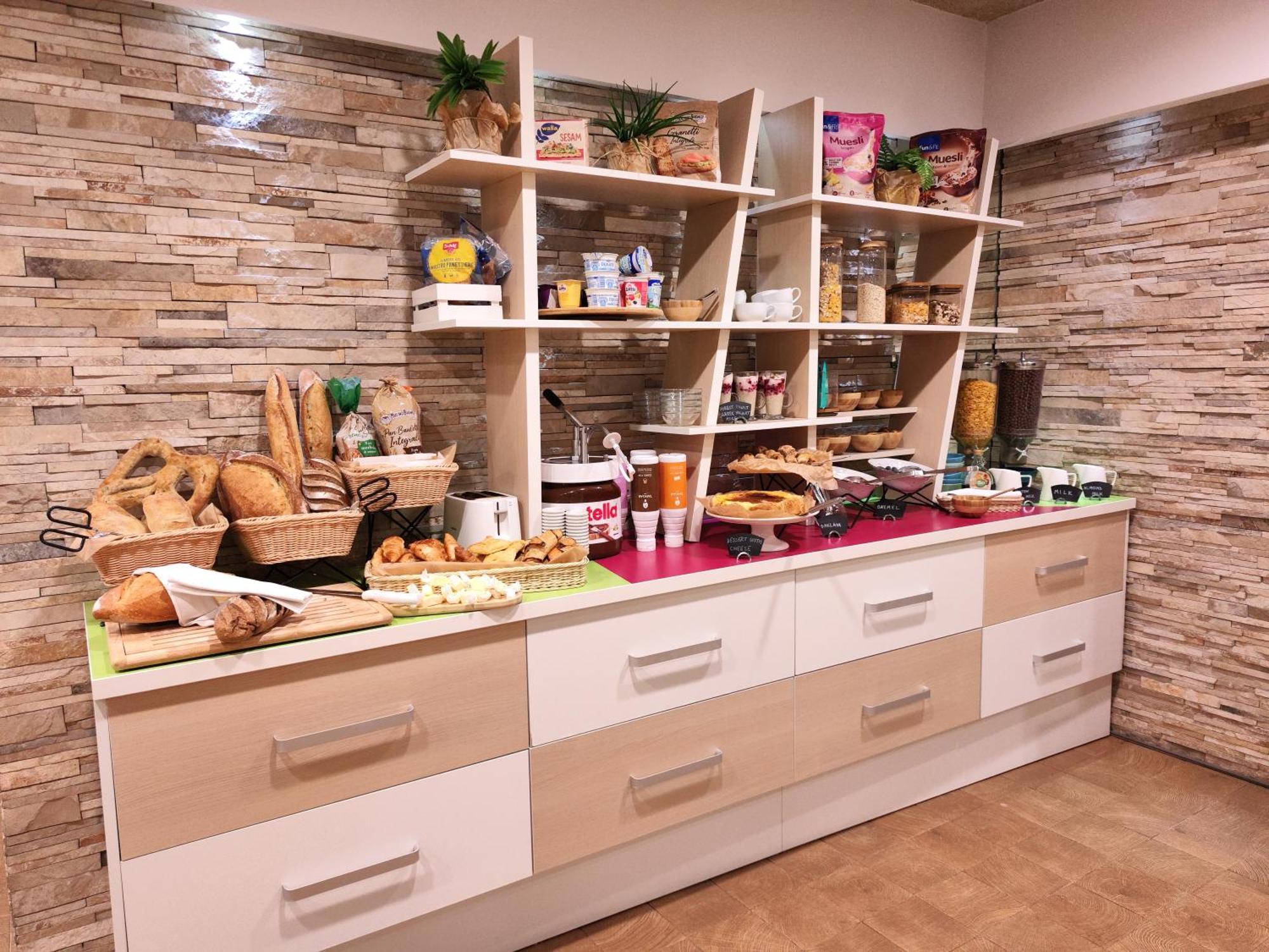 Hotel Colors Inn Sarajevo Luaran gambar