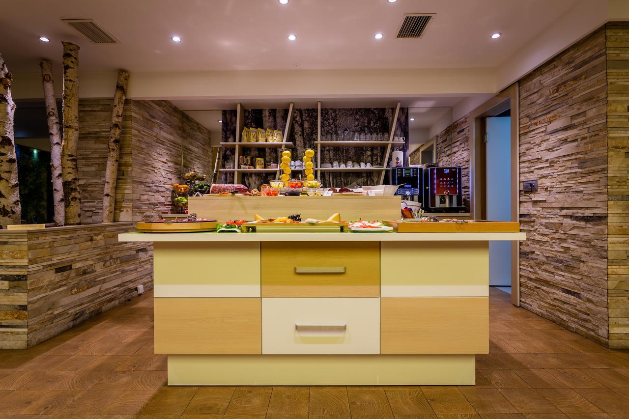 Hotel Colors Inn Sarajevo Luaran gambar